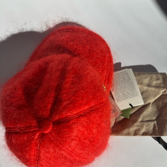 NWT Authentic Gucci Mohair Red Adjustable Hat - Picture 2 of 4
